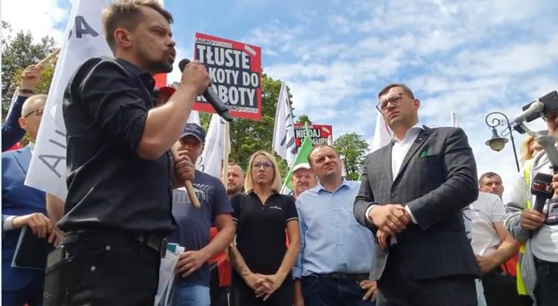 AGROunia protestuje w Warszawie: tłuste koty - do roboty